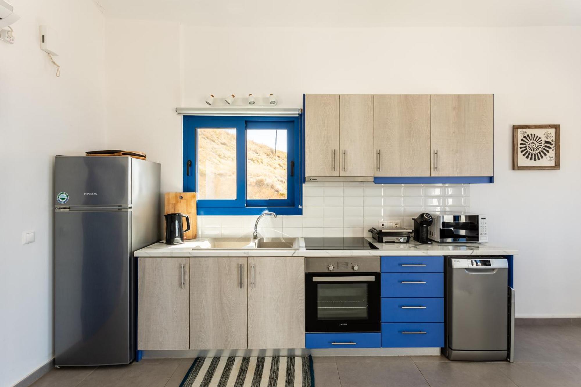 Live In Blue - Kea's Myriad Shades Villa