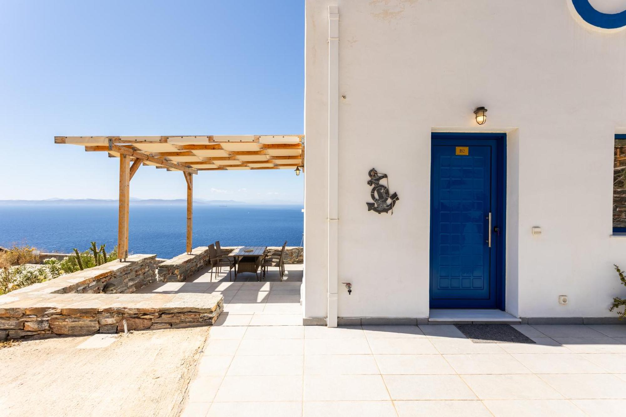 Live In Blue - Kea's Myriad Shades Villa Korissia (Kea)