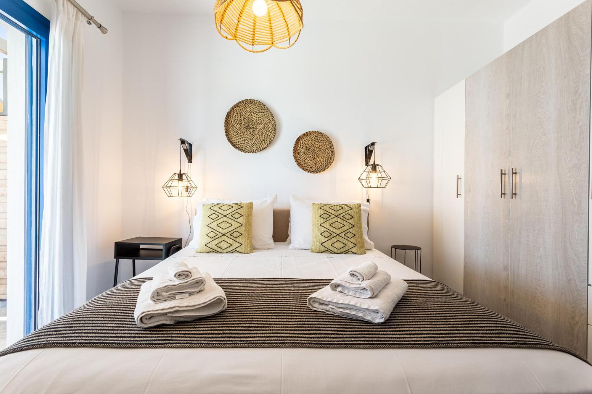 Live In Blue - Kea's Myriad Shades Villa *
