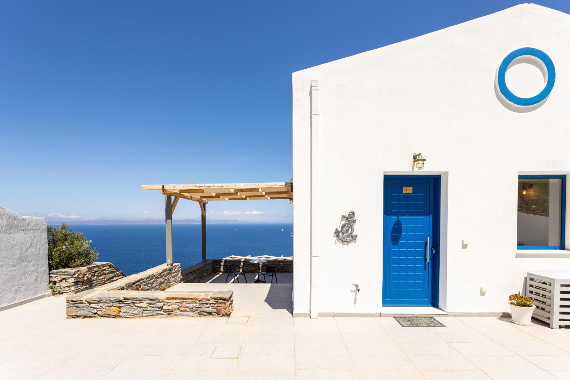 Villa Live In Blue - Kea's Myriad Shades *