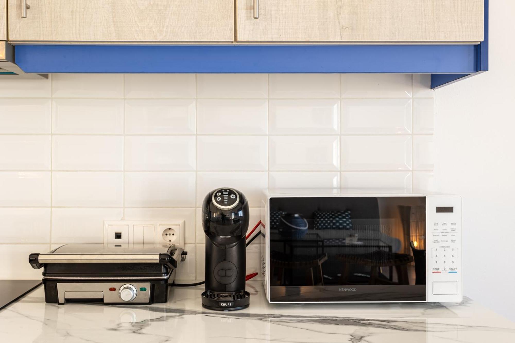 Live In Blue - Kea's Myriad Shades Villa *