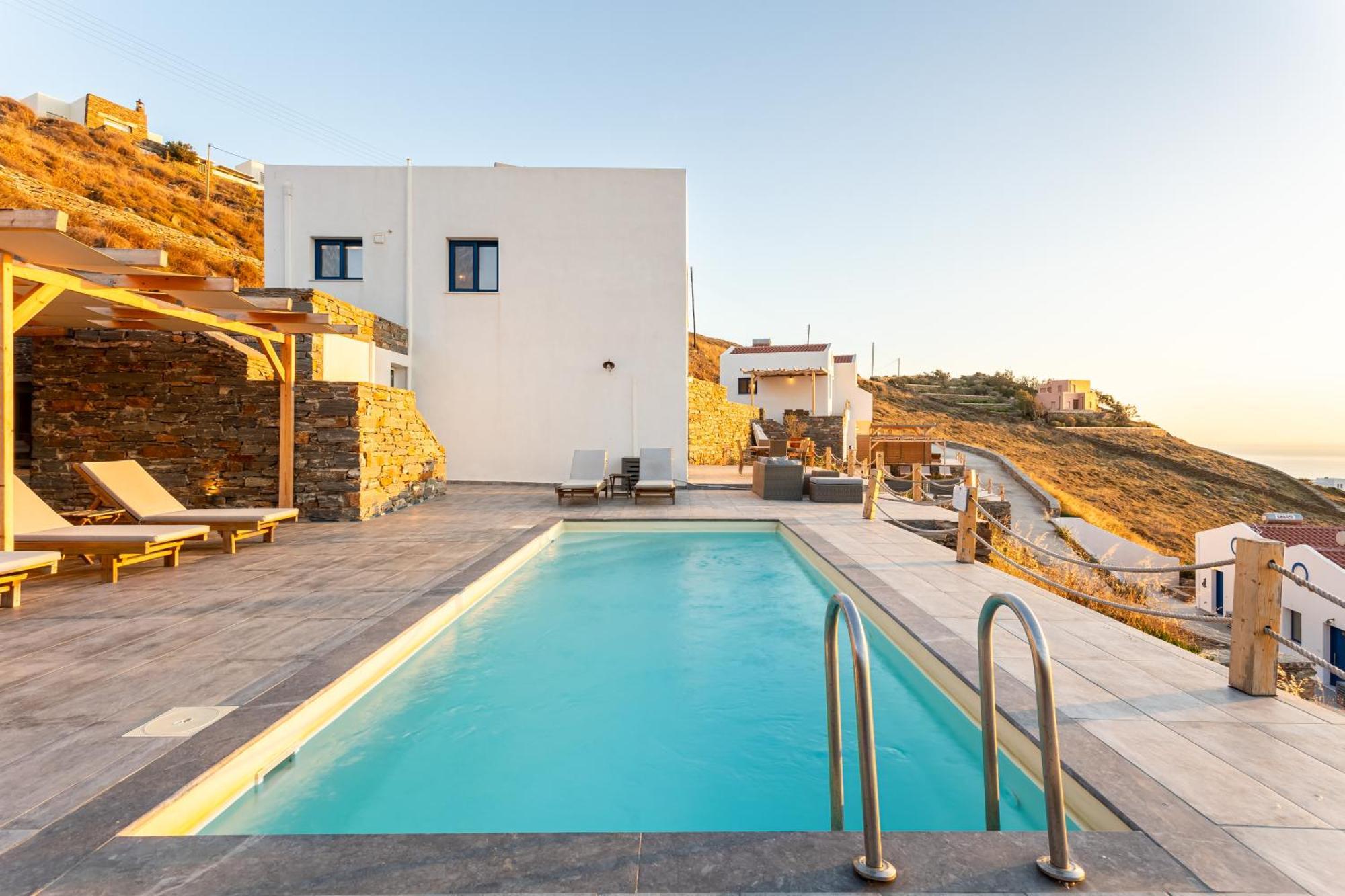 Villa Live In Blue - Kea's Myriad Shades Korissia (Kea)