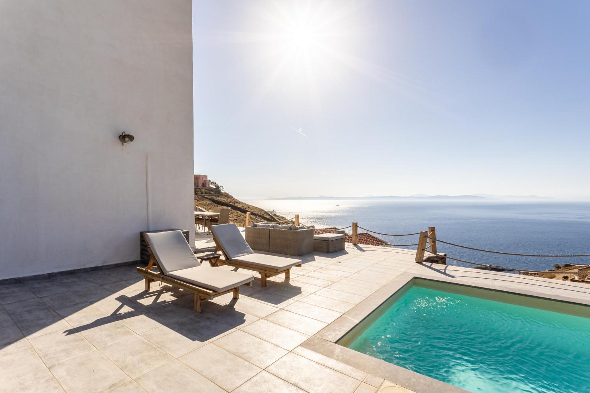 Live In Blue - Kea's Myriad Shades Villa *