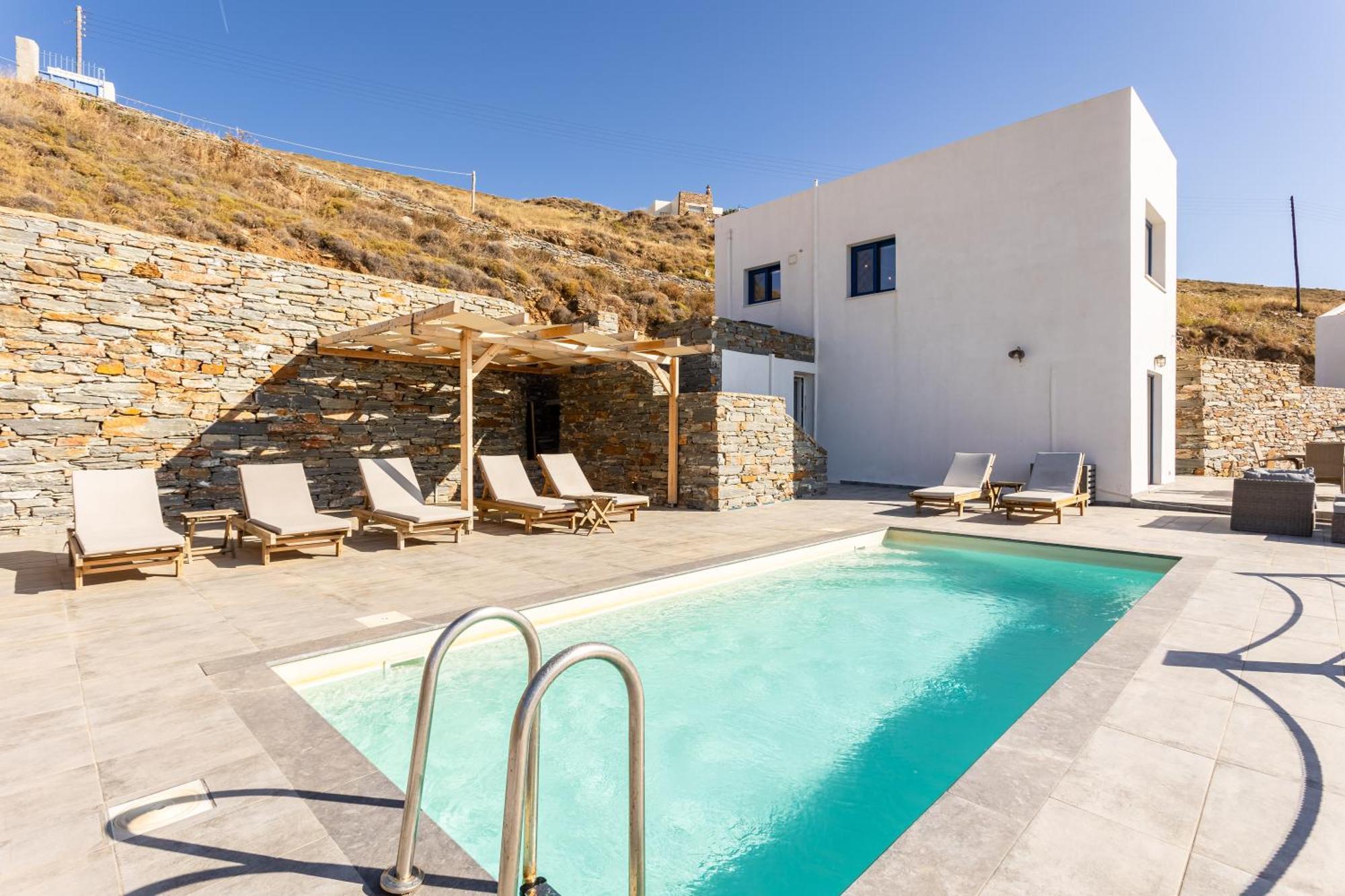 Villa Live In Blue - Kea's Myriad Shades