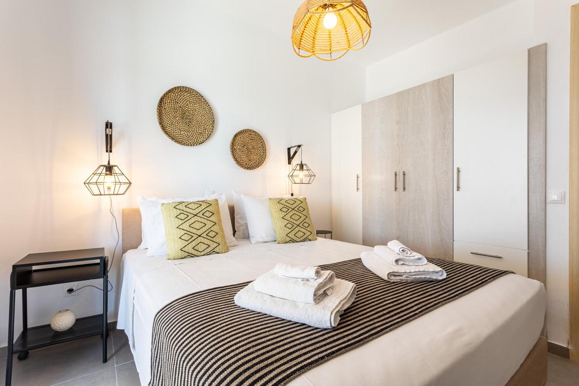 Live In Blue - Kea's Myriad Shades Villa *