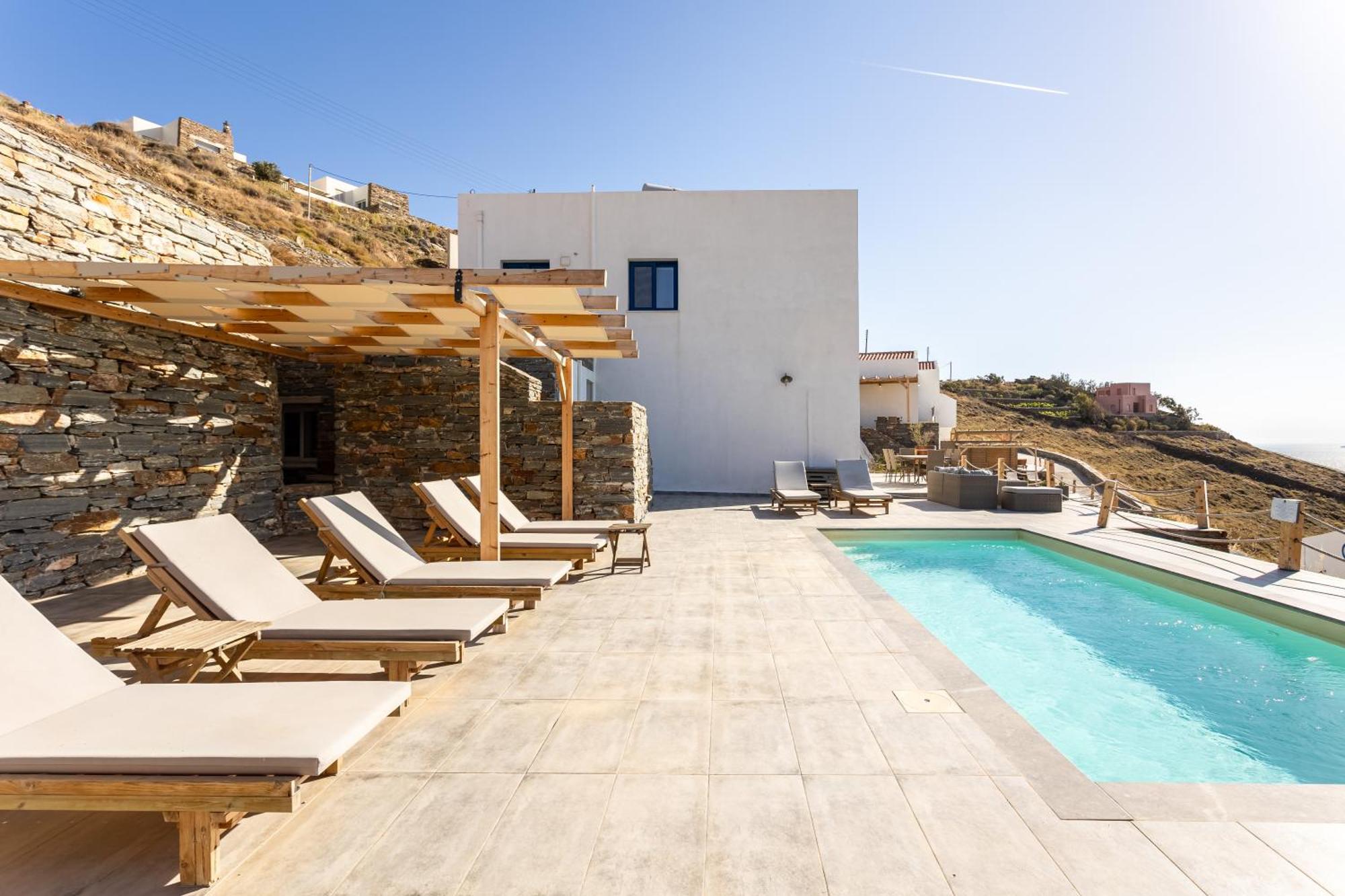 Live In Blue - Kea's Myriad Shades Villa